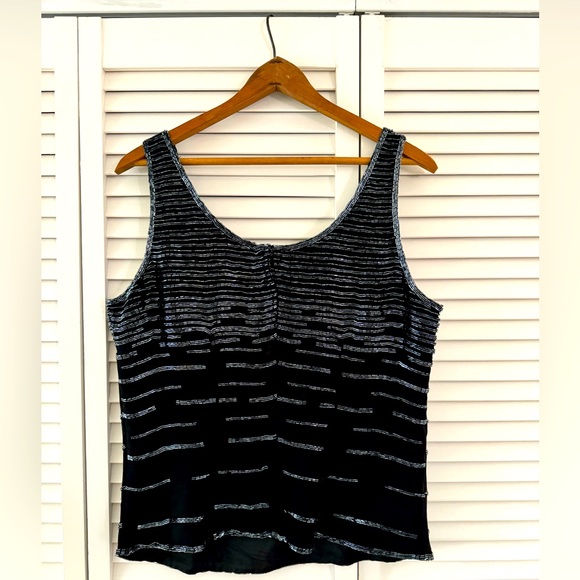 90’s Vintage Beaded Shell Tank - Picture 2 of 4